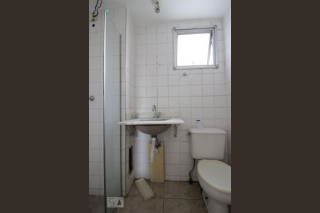 Banheiro de apartamento para alugar com 2 quartos, 43m² em Vila Nova Cachoeirinha, São Paulo