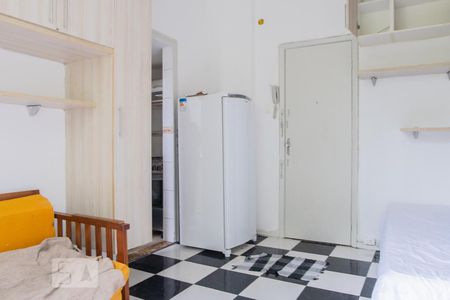 Sala/Quarto de kitnet/studio para alugar com 1 quarto, 25m² em Catete, Rio de Janeiro