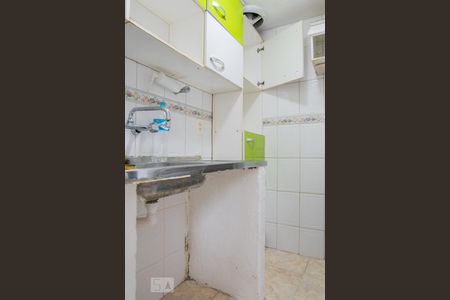 Cozinha de kitnet/studio para alugar com 1 quarto, 25m² em Catete, Rio de Janeiro