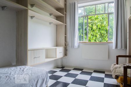 Sala/Quarto de kitnet/studio para alugar com 1 quarto, 25m² em Catete, Rio de Janeiro