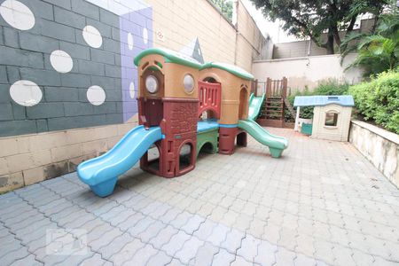 Apartamento para alugar com 70m², 3 quartos e 1 vagaÁrea Comum - Playground