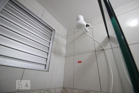 Chuveiro de apartamento para alugar com 2 quartos, 52m² em Paraisópolis, São Paulo