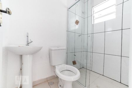 Banheiro de apartamento para alugar com 2 quartos, 40m² em Vila Gustavo, São Paulo