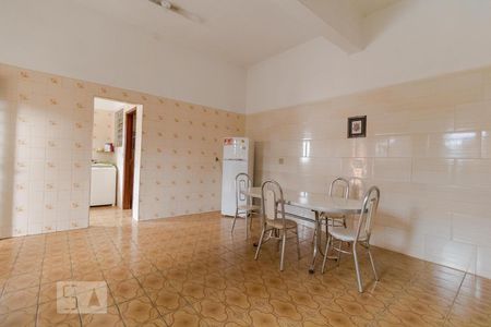Casa para alugar com 120m², 4 quartos e 8 vagas Casa para alugar com 120m², 4 quartos e 8 vagasCozinha 02