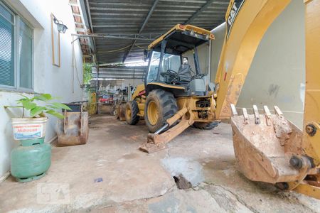 Casa para alugar com 120m², 4 quartos e 8 vagas Casa para alugar com 120m², 4 quartos e 8 vagasQuintal