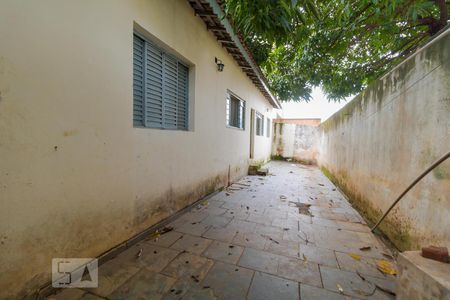 Casa para alugar com 120m², 4 quartos e 8 vagas Casa para alugar com 120m², 4 quartos e 8 vagasQuintal