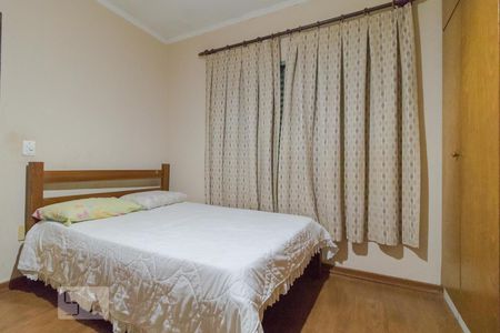 Casa para alugar com 120m², 4 quartos e 8 vagas Casa para alugar com 120m², 4 quartos e 8 vagasQuarto 02