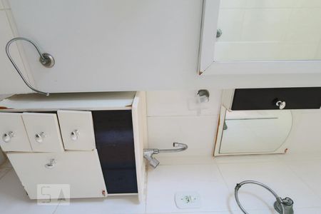 Banheiro de apartamento à venda com 2 quartos, 50m² em Vargem Pequena, Rio de Janeiro