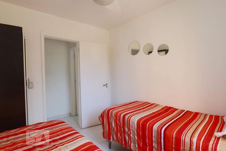 Quarto 1 de apartamento à venda com 2 quartos, 50m² em Vargem Pequena, Rio de Janeiro