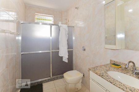 Banheiro de apartamento para alugar com 2 quartos, 70m² em Rio Comprido, Rio de Janeiro
