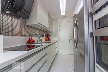 Apartamento à venda com 100m², 3 quartos e 2 vagasCozinha