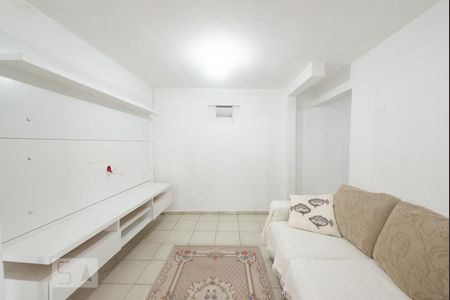 Sala de casa para alugar com 1 quarto, 40m² em Jardim Atlântico, Florianópolis