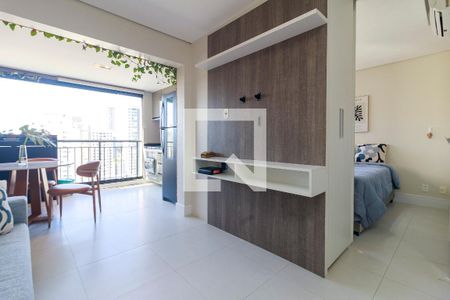 Sala/cozinha de apartamento para alugar com 1 quarto, 40m² em Vila Cordeiro, São Paulo