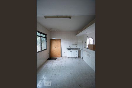 Casa à venda com 830m², 2 quartos e 2 vagas