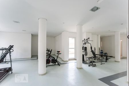 Apartamento à venda com 47m², 2 quartos e 1 vaga Apartamento à venda com 47m², 2 quartos e 1 vagaAcademia