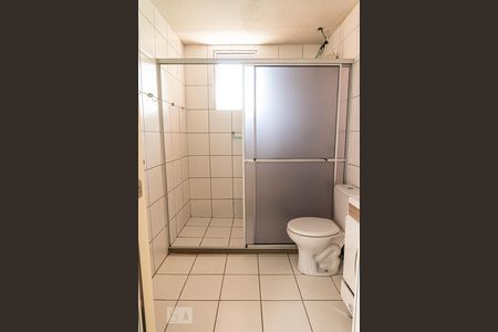 Banheiro de apartamento à venda com 2 quartos, 66m² em Roselândia, Novo Hamburgo