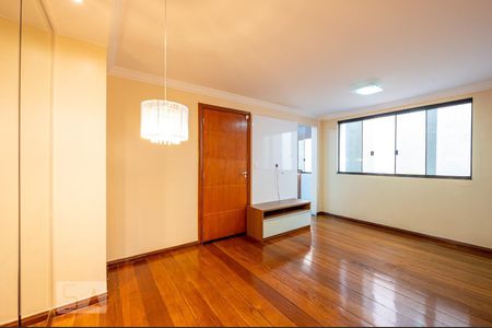 Sala de apartamento para alugar com 2 quartos, 45m² em Taguatinga Centro (taguatinga), Brasília