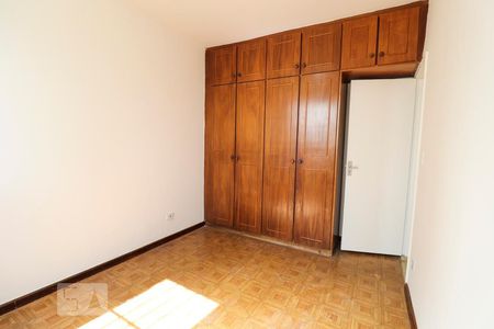 Quarto 2 de apartamento para alugar com 2 quartos, 75m² em Setor Bueno, Goiânia