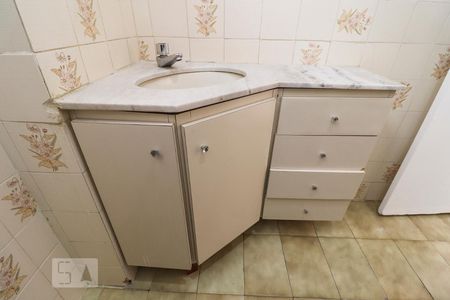 Banheiro de apartamento para alugar com 2 quartos, 75m² em Setor Bueno, Goiânia