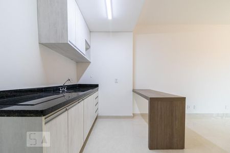 Cozinha de apartamento para alugar com 1 quarto, 55m² em Bethaville I, Barueri