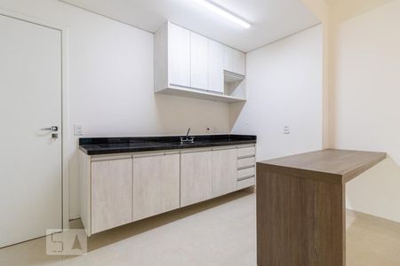 Cozinha de apartamento para alugar com 1 quarto, 55m² em Bethaville I, Barueri