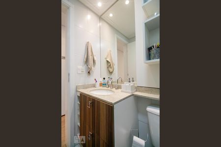 Studio para alugar com 38m², 1 quarto e 1 vaga Studio para alugar com 38m², 1 quarto e 1 vagaBanheiro