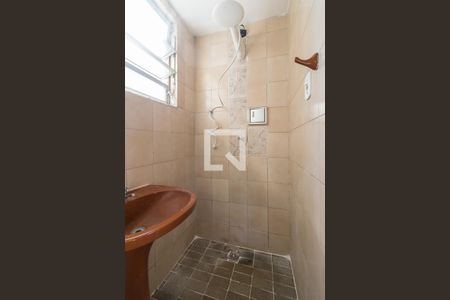 Apartamento para alugar com 70m², 2 quartos e sem vagaBanheiro da Suíte