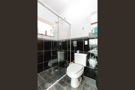 Casa para alugar com 270m², 4 quartos e 6 vagas Casa para alugar com 270m², 4 quartos e 6 vagasBanheiro Suite 03