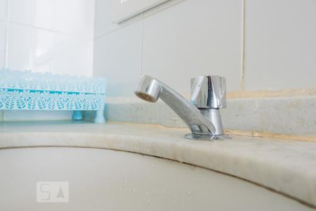 Banheiro de kitnet/studio para alugar com 1 quarto, 25m² em Flamengo, Rio de Janeiro