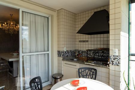 Apartamento para alugar com 168m², 3 quartos e 3 vagas Apartamento para alugar com 168m², 3 quartos e 3 vagasVaranda gourmet