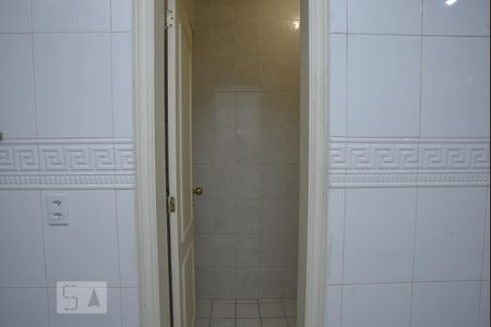 Apartamento para alugar com 194m², 4 quartos e 4 vagasDispensa