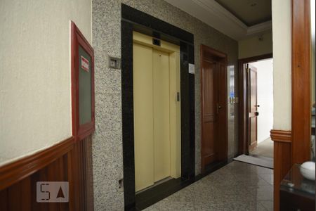 Apartamento para alugar com 194m², 4 quartos e 4 vagasElevador