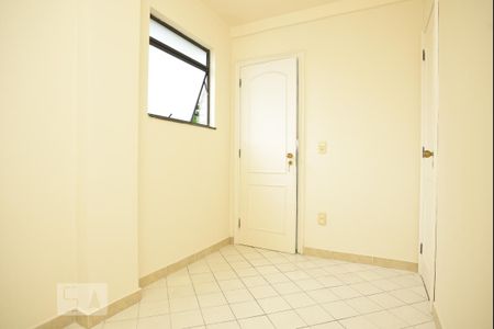 Apartamento para alugar com 194m², 4 quartos e 4 vagasQuarto de Empregados