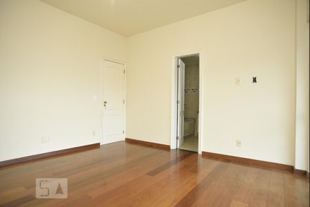 Apartamento para alugar com 194m², 4 quartos e 4 vagasQuarto 2 Suite