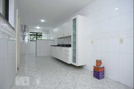 Apartamento para alugar com 194m², 4 quartos e 4 vagasCozinha