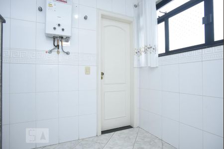 Apartamento para alugar com 194m², 4 quartos e 4 vagasÁrea de Serviço