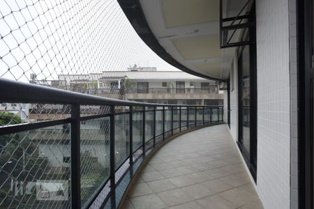 Apartamento para alugar com 194m², 4 quartos e 4 vagasVaranda da Sala