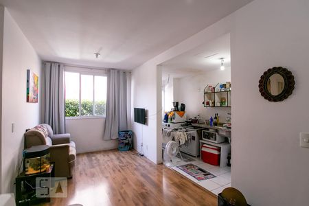 Sala de apartamento à venda com 3 quartos, 67m² em Cavalhada, Porto Alegre