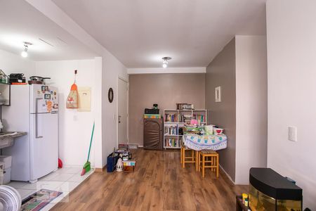 Sala de apartamento à venda com 3 quartos, 67m² em Cavalhada, Porto Alegre