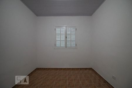 Casa para alugar com 4 quartos, 330m² em Vila Nivi, São Paulo