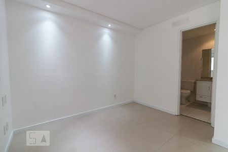 Quarto de kitnet/studio para alugar com 1 quarto, 38m² em Jardim Flor da Montanha, Guarulhos
