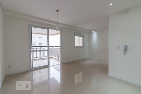 Sala de kitnet/studio para alugar com 1 quarto, 38m² em Jardim Flor da Montanha, Guarulhos