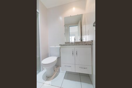 Banheiro de kitnet/studio para alugar com 1 quarto, 38m² em Jardim Flor da Montanha, Guarulhos