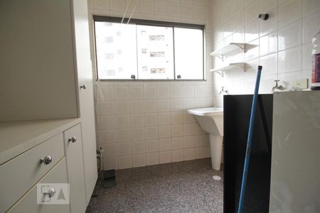 Apartamento para alugar com 161m², 4 quartos e 3 vagasÁrea de serviço