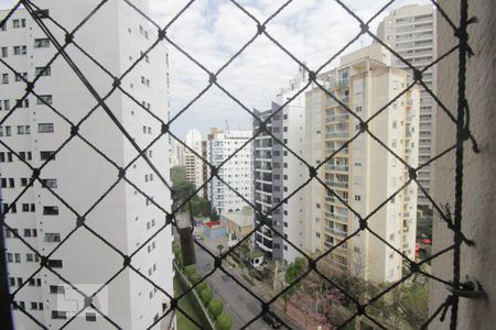 Apartamento para alugar com 161m², 4 quartos e 3 vagasVista da suíte 2
