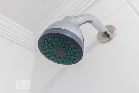 Apartamento à venda com 70m², 2 quartos e 1 vaga Apartamento à venda com 70m², 2 quartos e 1 vagaDetalhe do Banheiro do Corredor