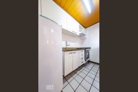 Cozinha de kitnet/studio para alugar com 1 quarto, 50m² em Barro Preto, Belo Horizonte