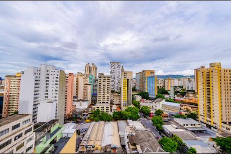 Vista de kitnet/studio para alugar com 1 quarto, 50m² em Barro Preto, Belo Horizonte