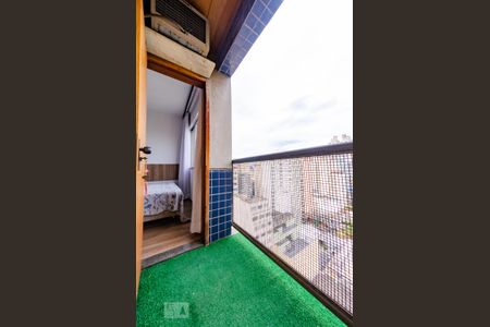 Varanda de kitnet/studio para alugar com 1 quarto, 50m² em Barro Preto, Belo Horizonte