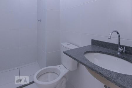 Apartamento para alugar com 34m², 2 quartos e sem vagaBanheiro
